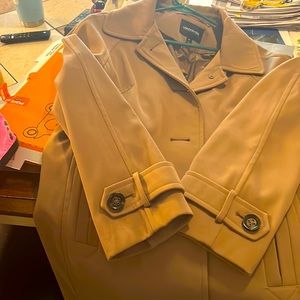 Perfect condition. Ladies xl London Fog Trench Coat.  Perfect Condition!